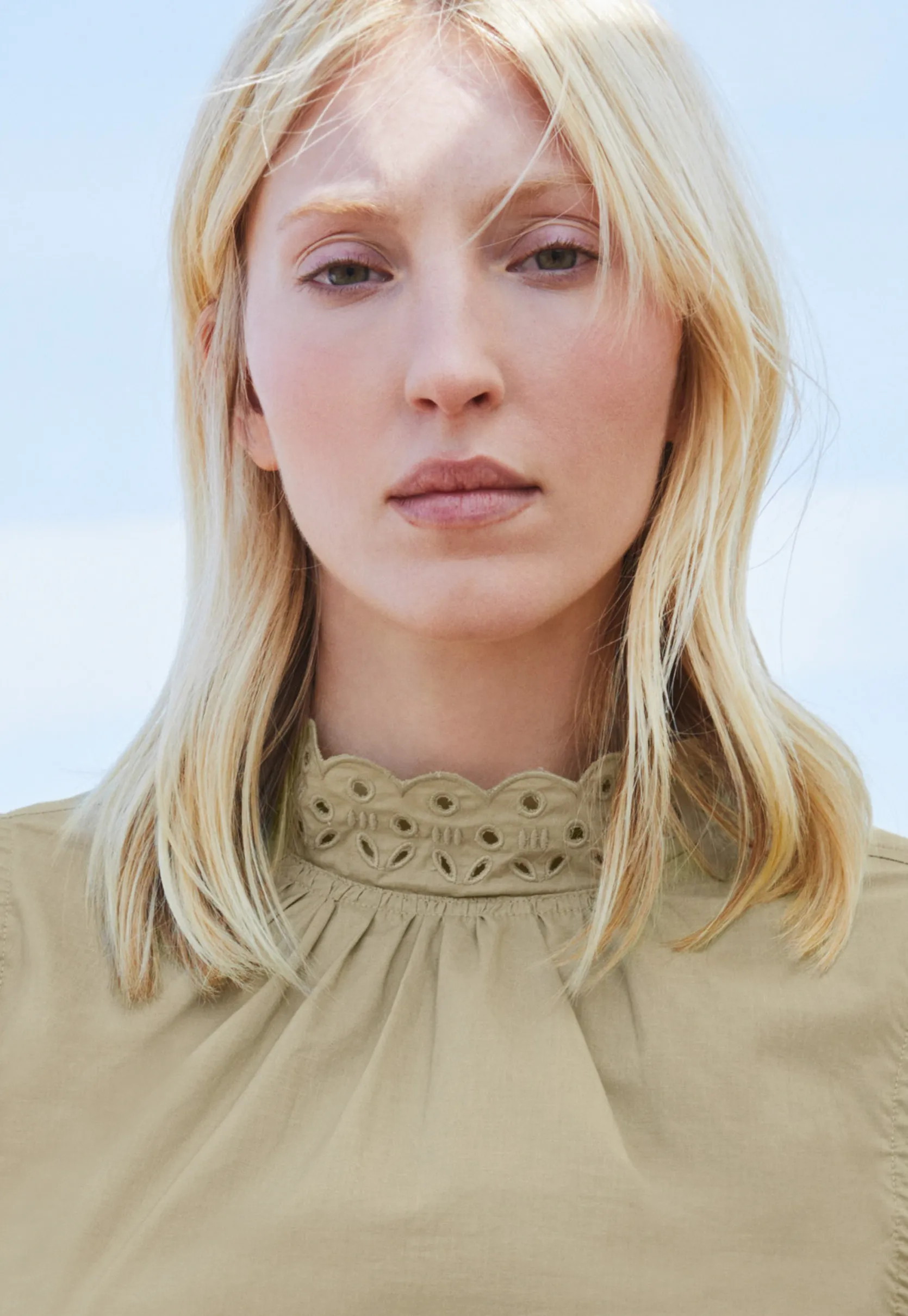 buttonback_blouse_1.webp Women Wrap London Shirts & Tops*Button-Back Blouse