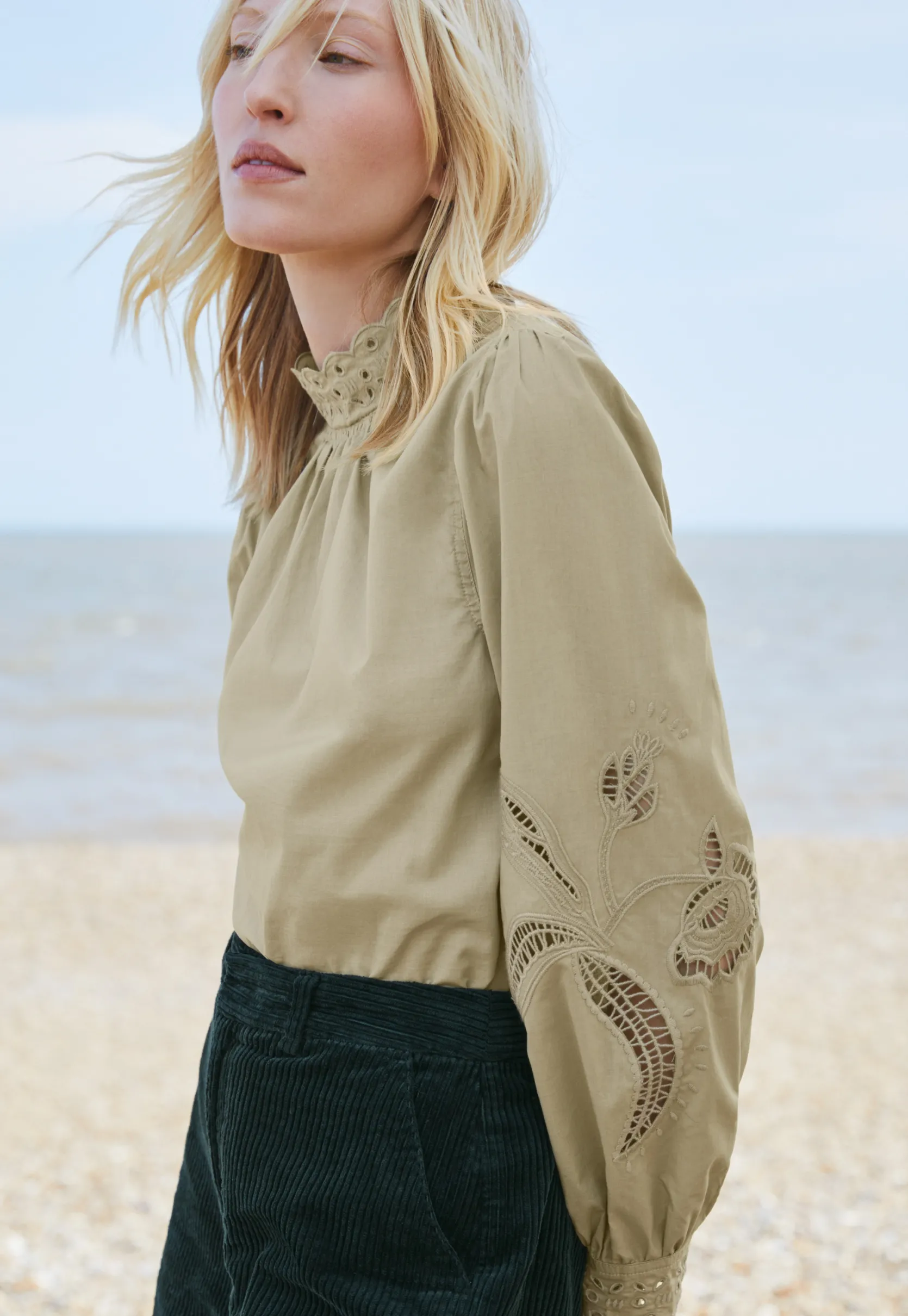 buttonback_blouse_3.webp Women Wrap London Shirts & Tops*Button-Back Blouse