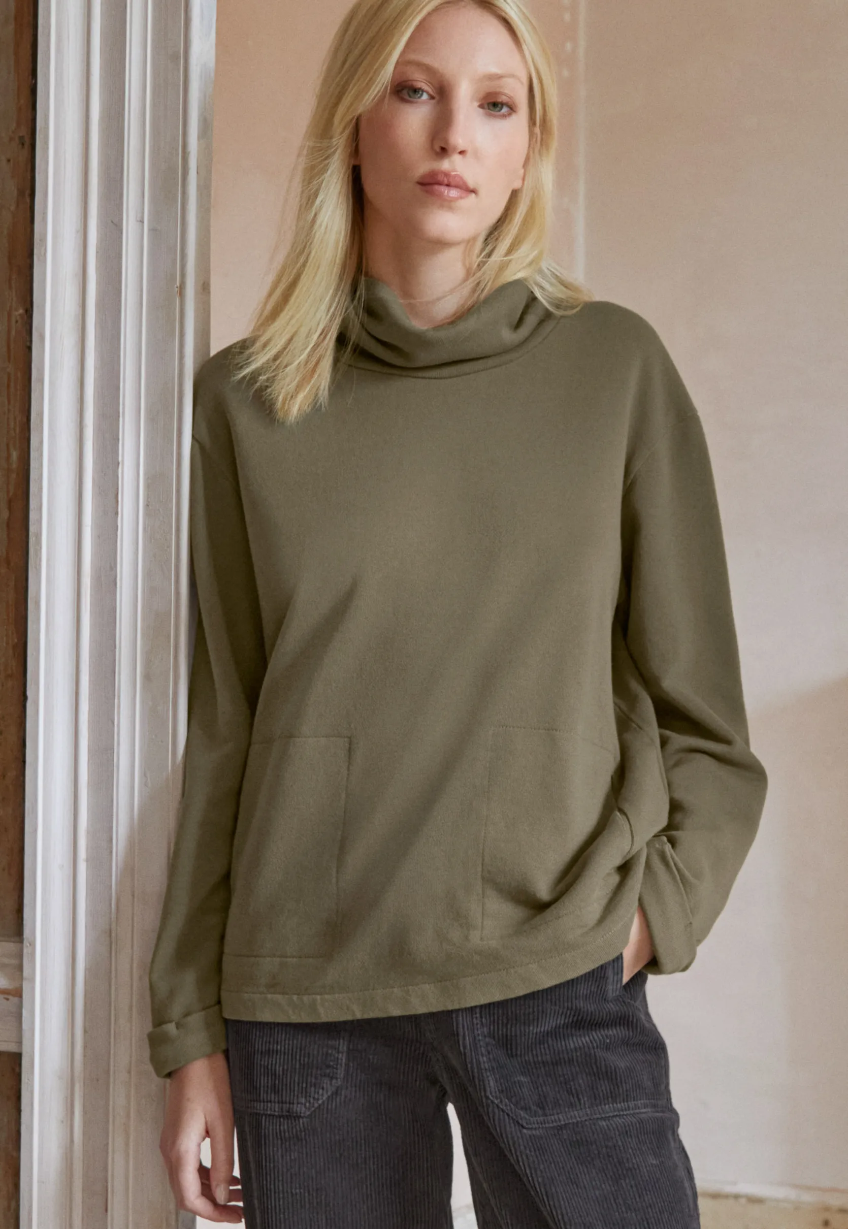 funnelneck_sweatshirt_0-1.webp Women Wrap London Jersey Tops*Funnel-Neck Sweatshirt