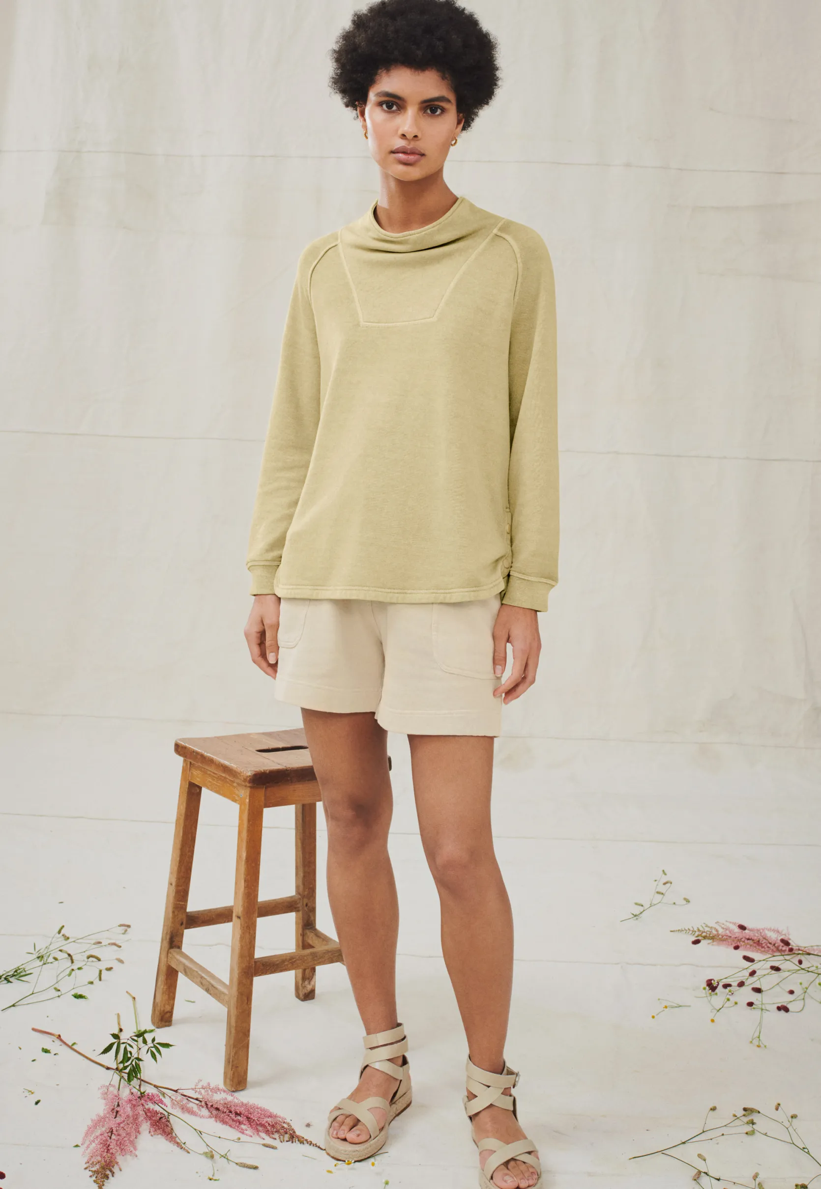 funnelneck_sweatshirt_2.webp Women Wrap London Jersey Tops*Funnel-Neck Sweatshirt