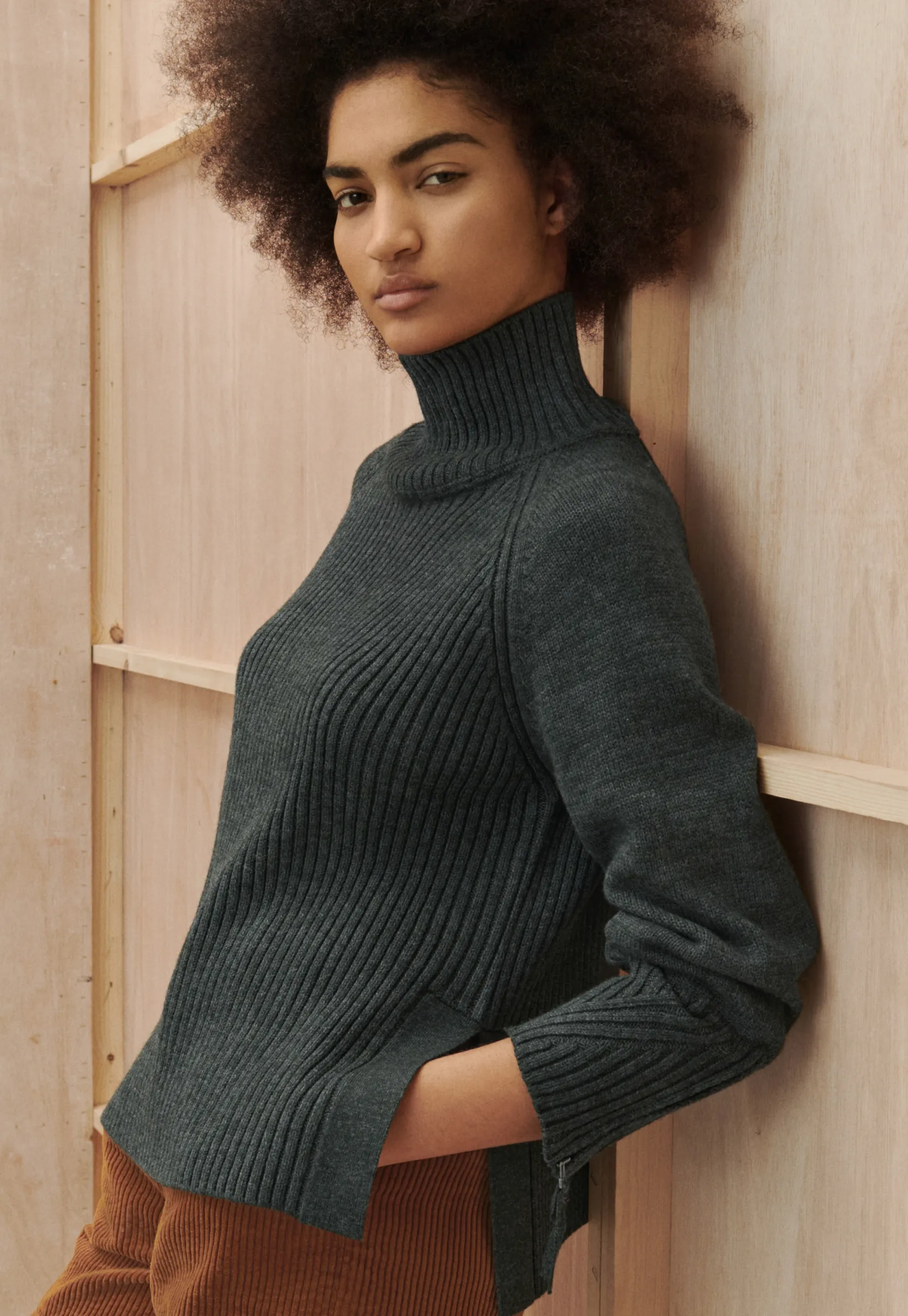 highneck_sweater_0-10.webp Women Wrap London Knitwear*High-Neck Sweater