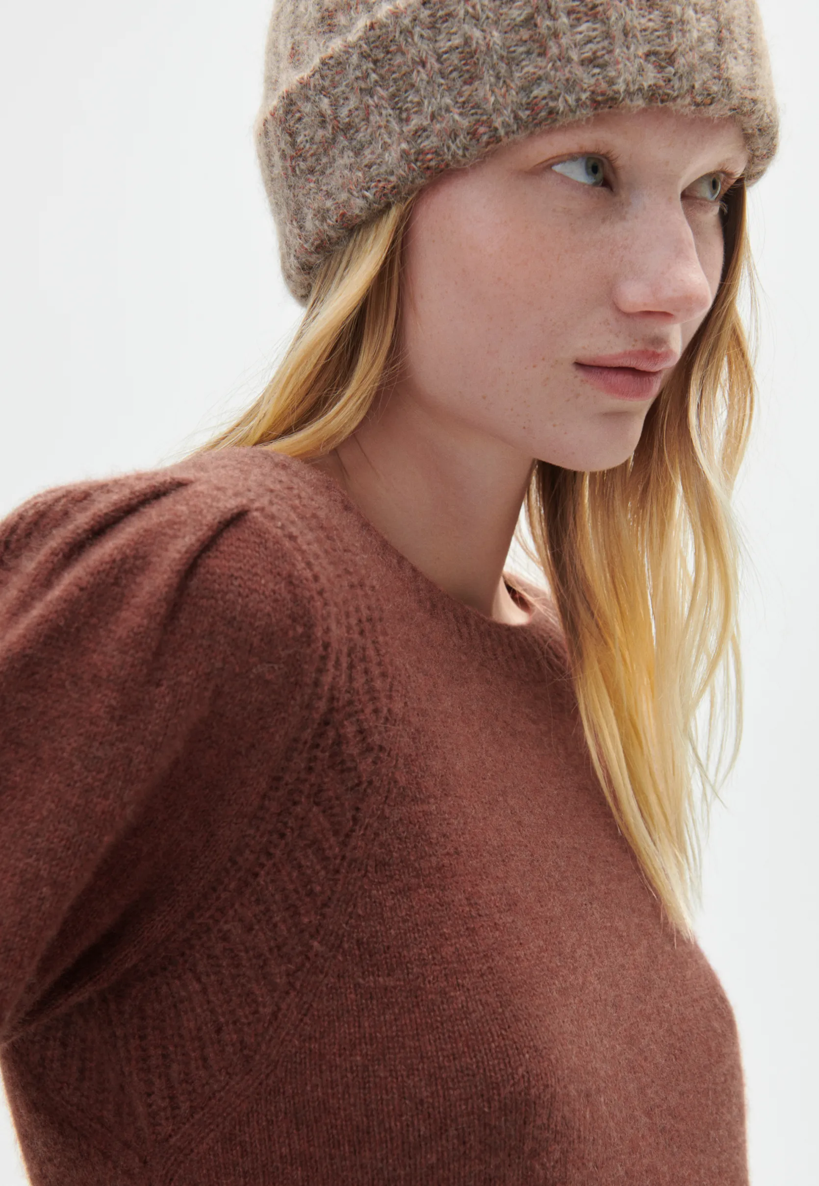 knitted_hat_2-1.webp Women Wrap London Accessories*Knitted Hat