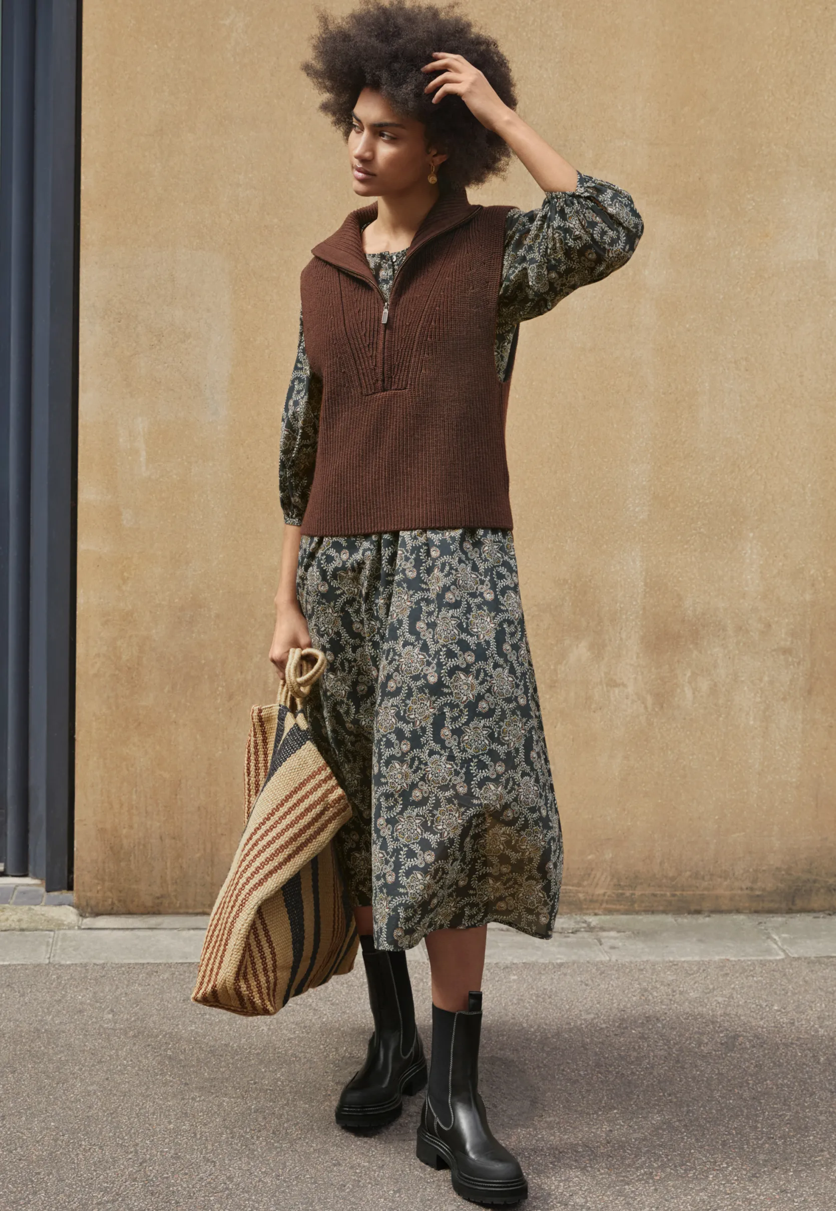 sleeveless_sweater_2-1.webp Women Wrap London Knitwear*Sleeveless Sweater