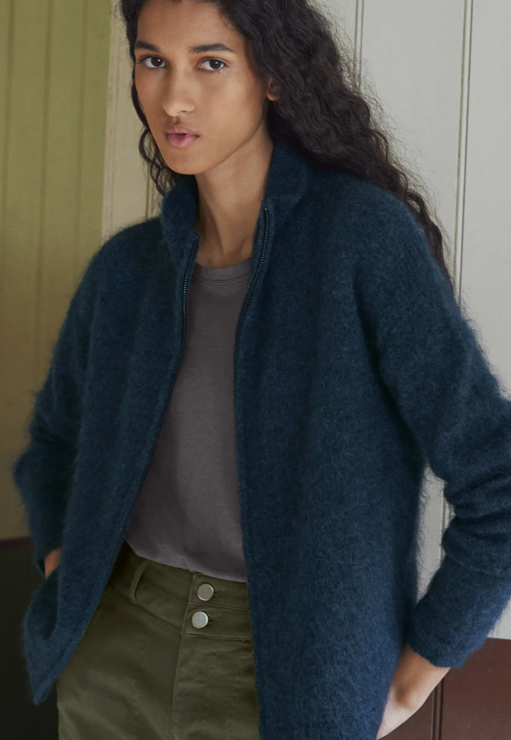 zipup_sweater_0.webp Women Wrap London Knitwear*Zip-Up Sweater